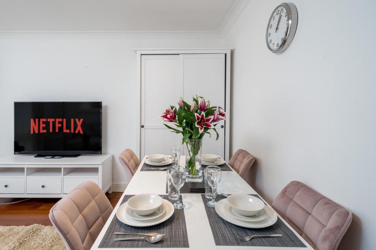 Crossharbour Canary Wharf 2 Bed Duplex Apartment Londra Exterior foto